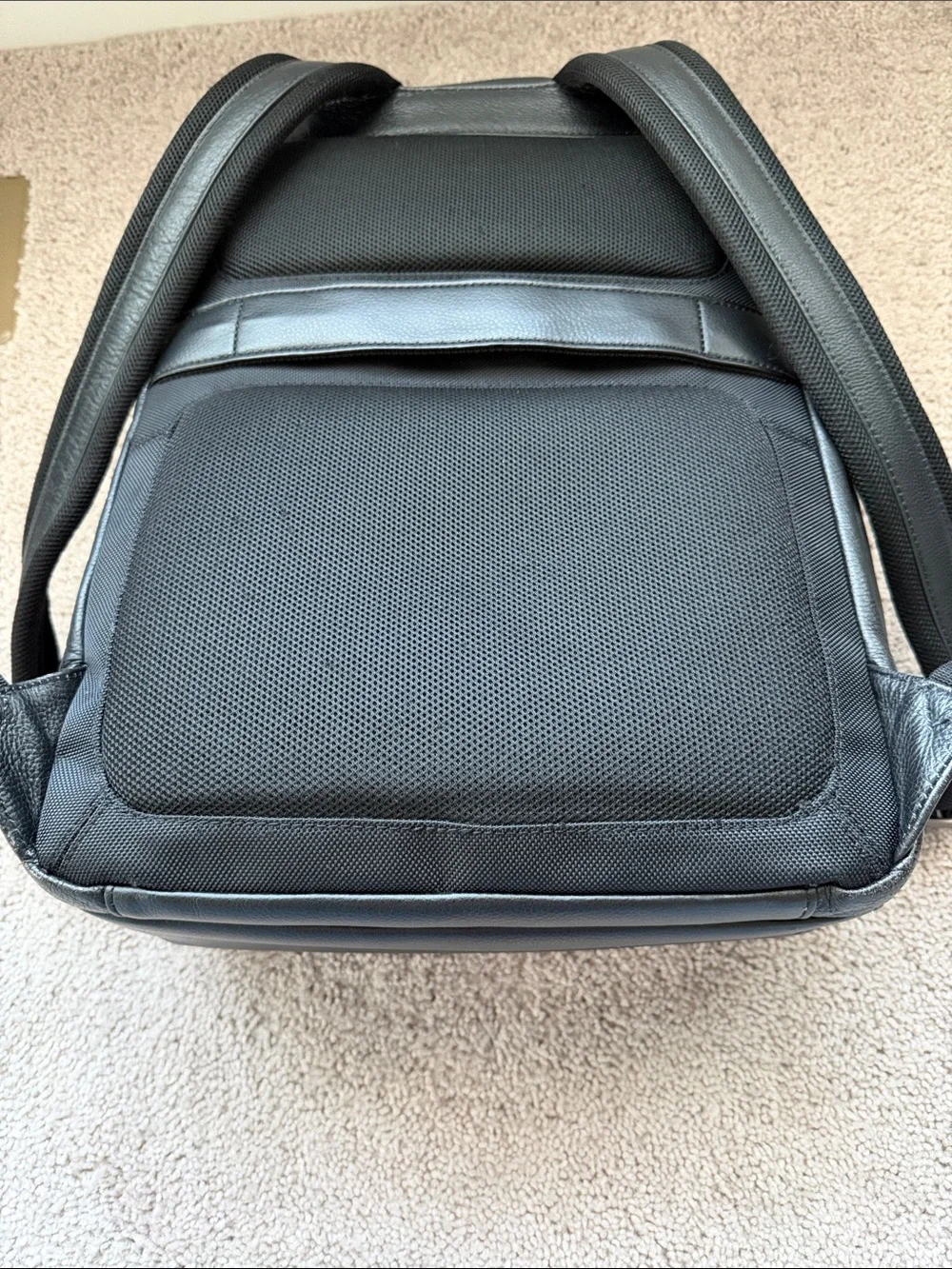 Samsonite Classic Leather Backpack - black leather